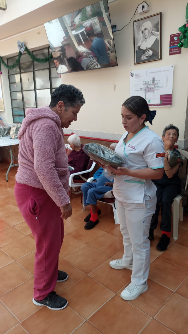 Adulto Mayor — fotografía 3